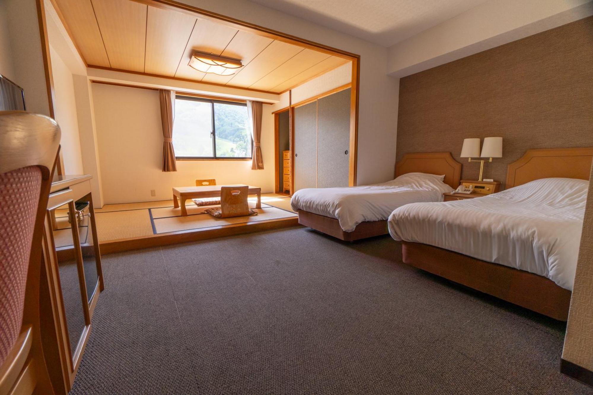 Hakuba Panorama Hotel Exterior photo