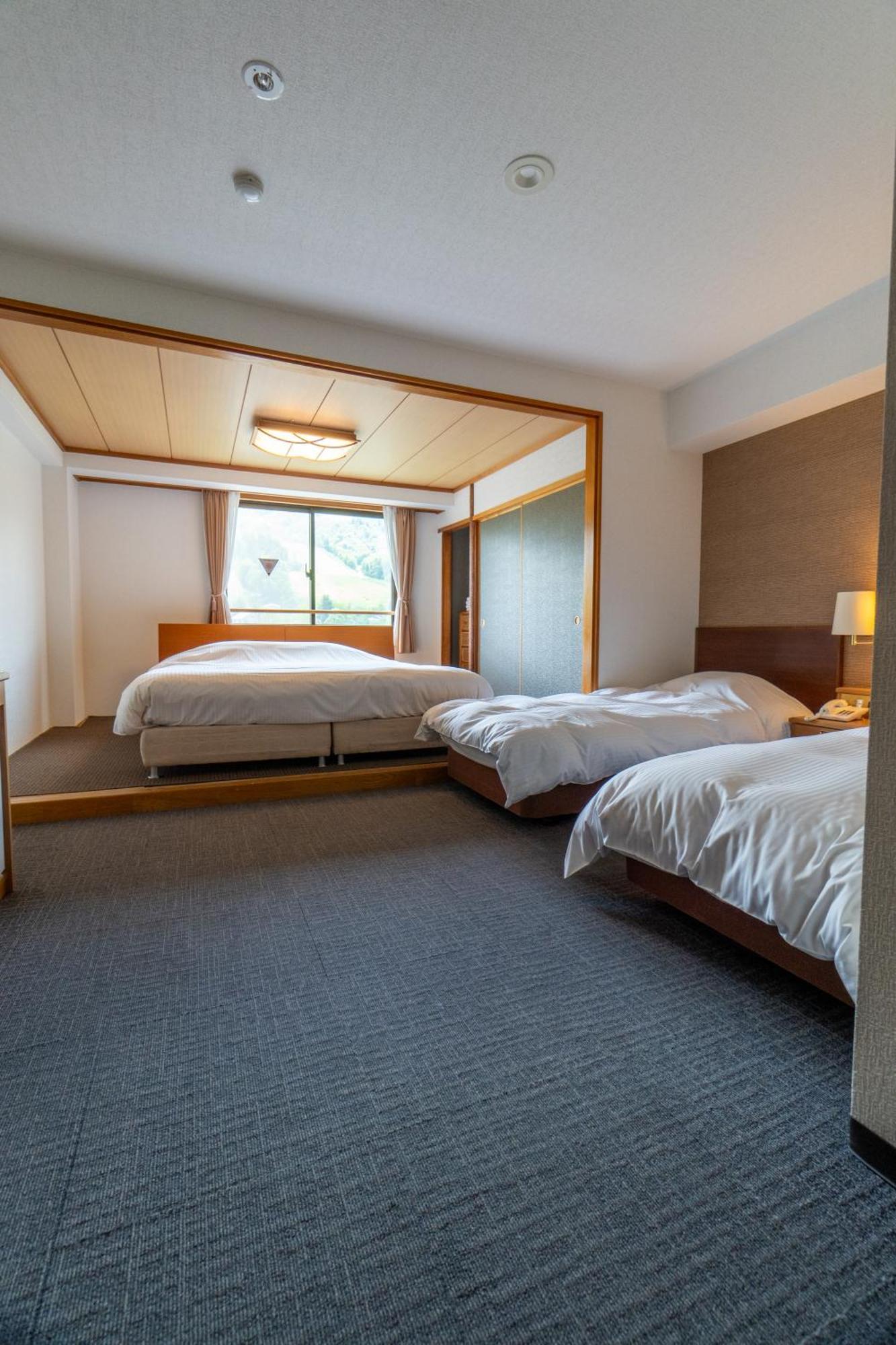 Hakuba Panorama Hotel Exterior photo