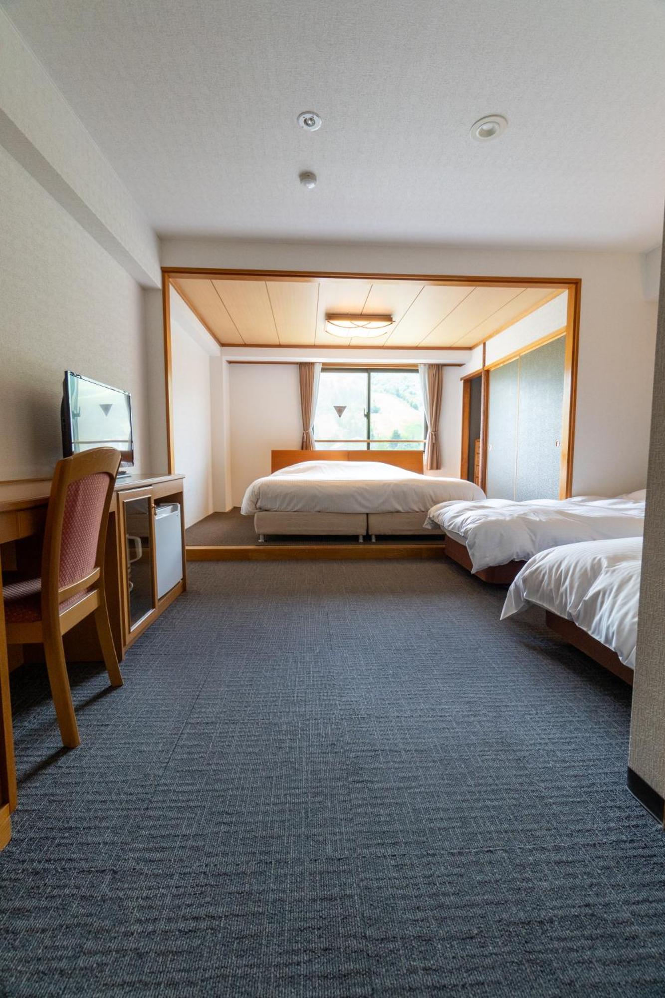 Hakuba Panorama Hotel Exterior photo