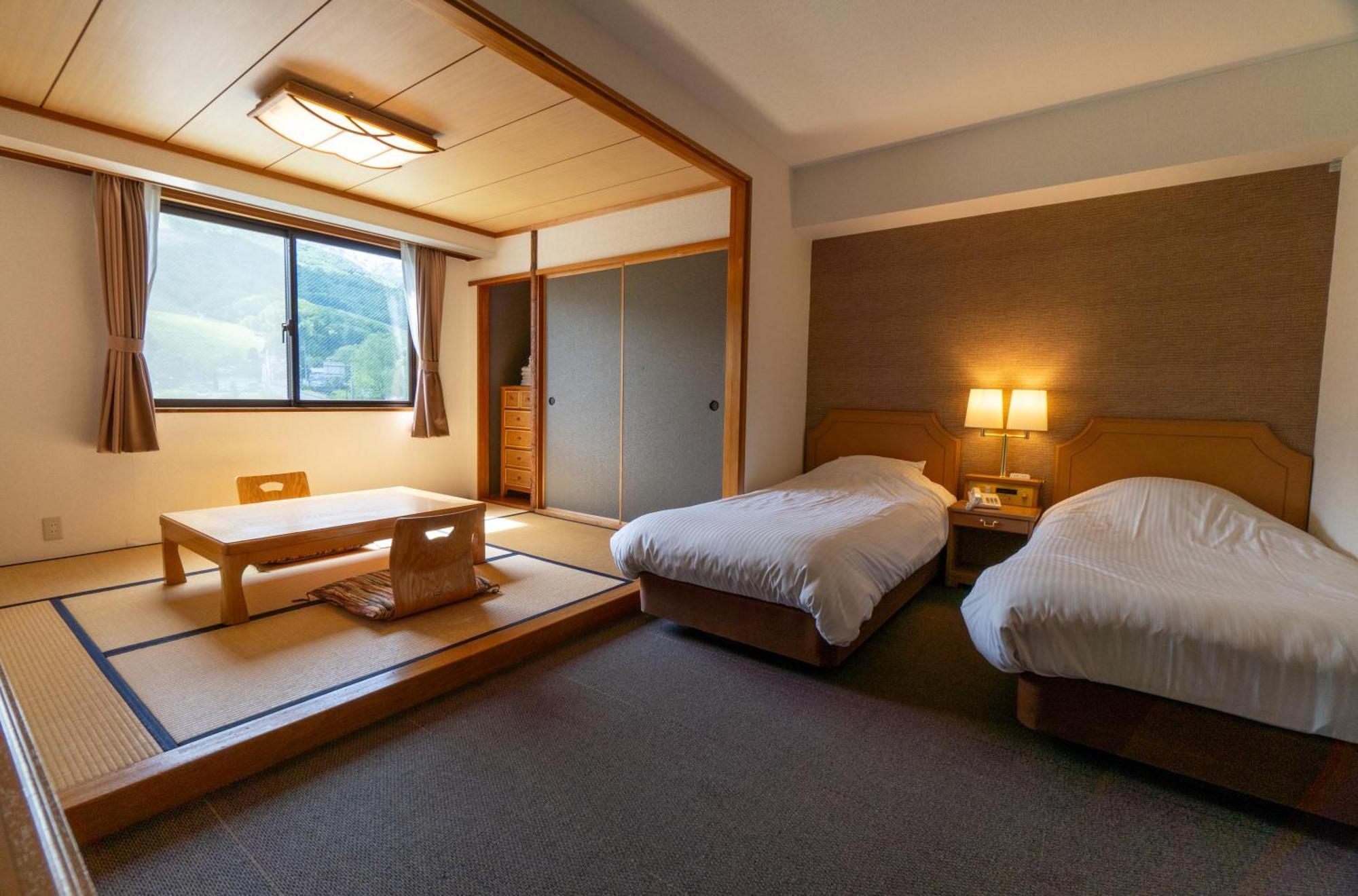 Hakuba Panorama Hotel Exterior photo