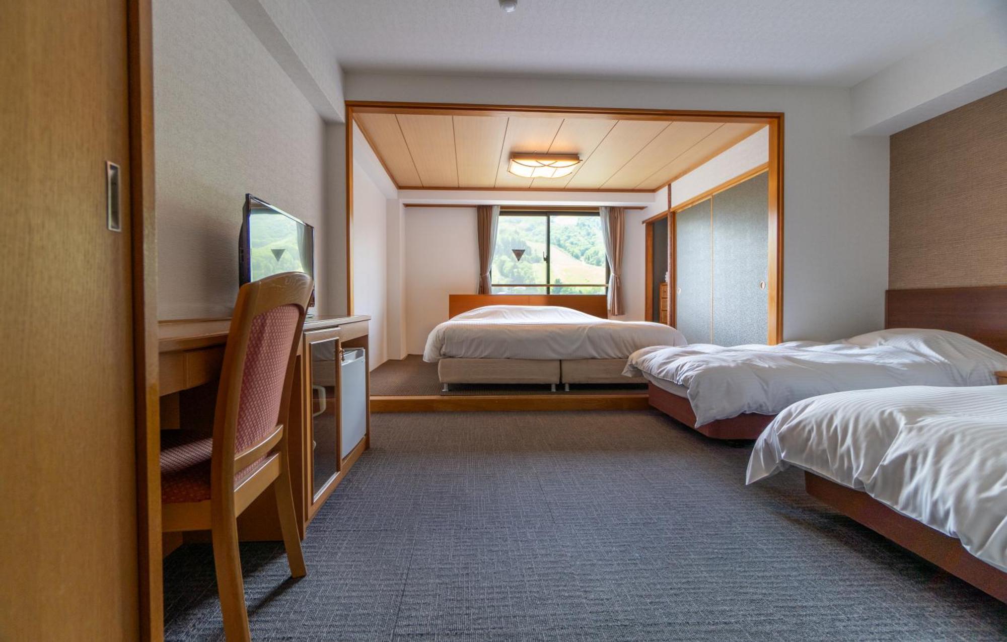 Hakuba Panorama Hotel Exterior photo