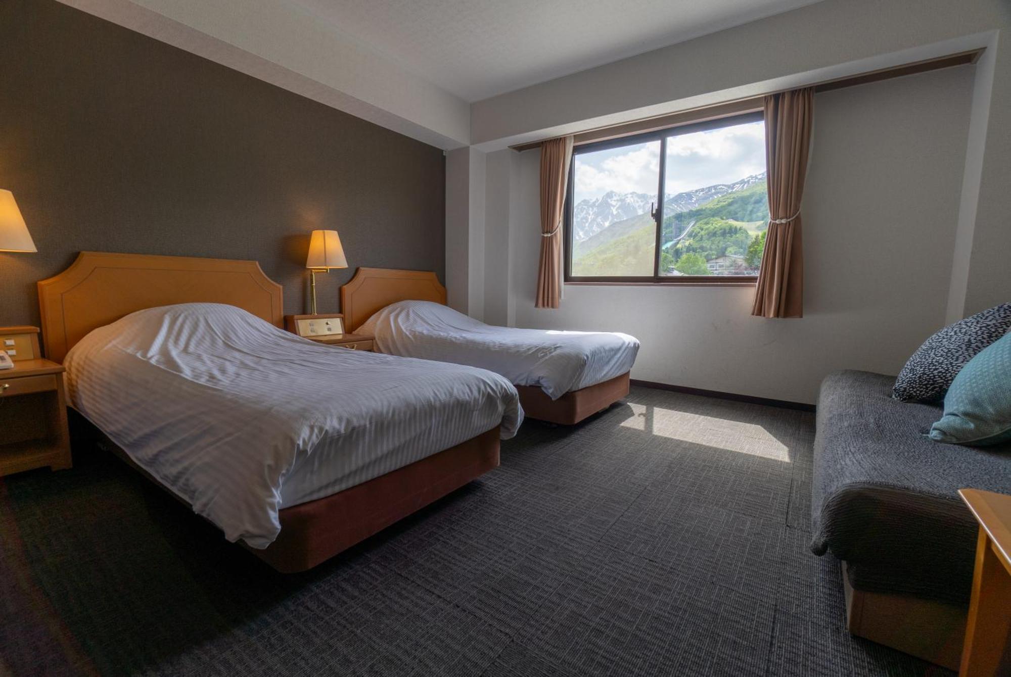 Hakuba Panorama Hotel Exterior photo