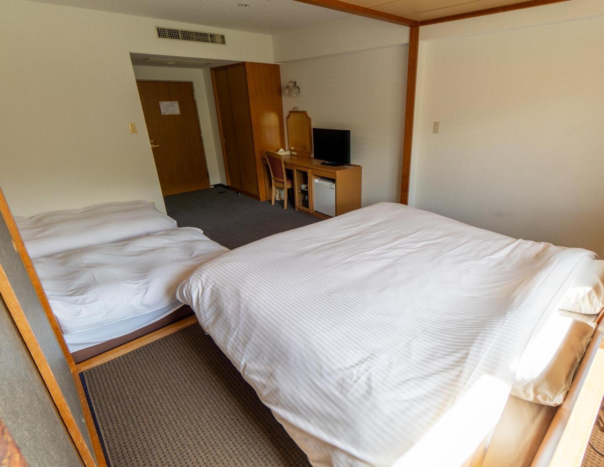 Hakuba Panorama Hotel Exterior photo